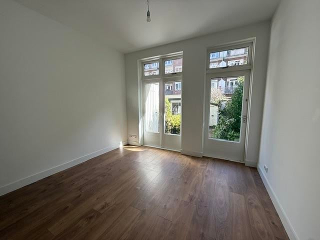 Appartement te huur: Haarlemmermeerstraat 127H, Amsterdam