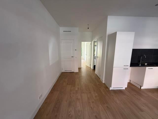 Appartement te huur: Haarlemmermeerstraat 127H, Amsterdam