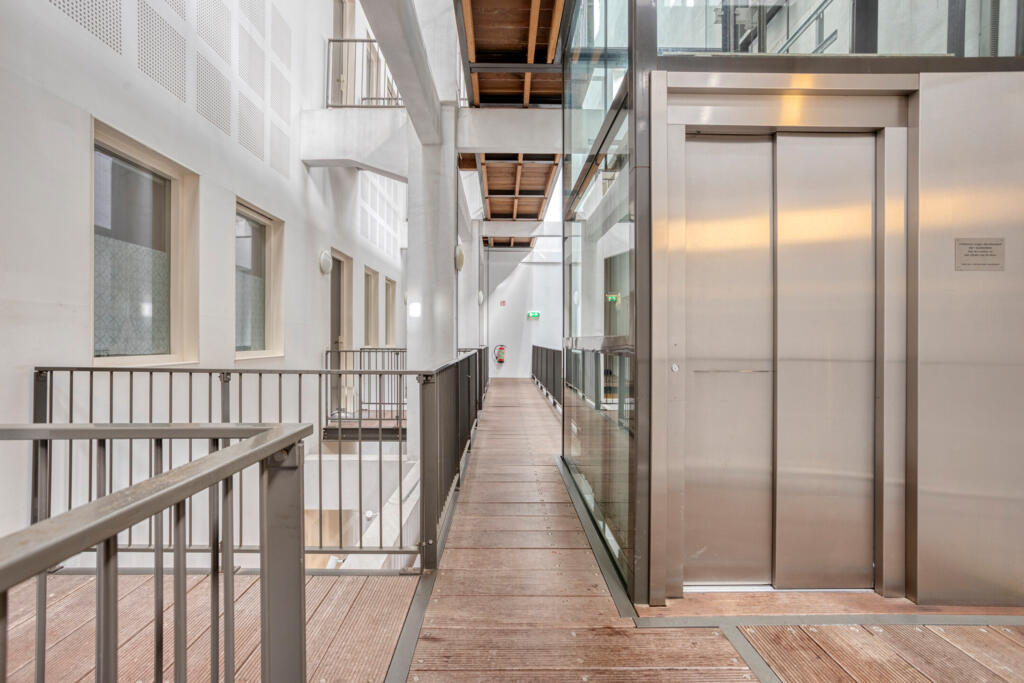 Appartement te koop: Max Euweplein 6, Haarlem
