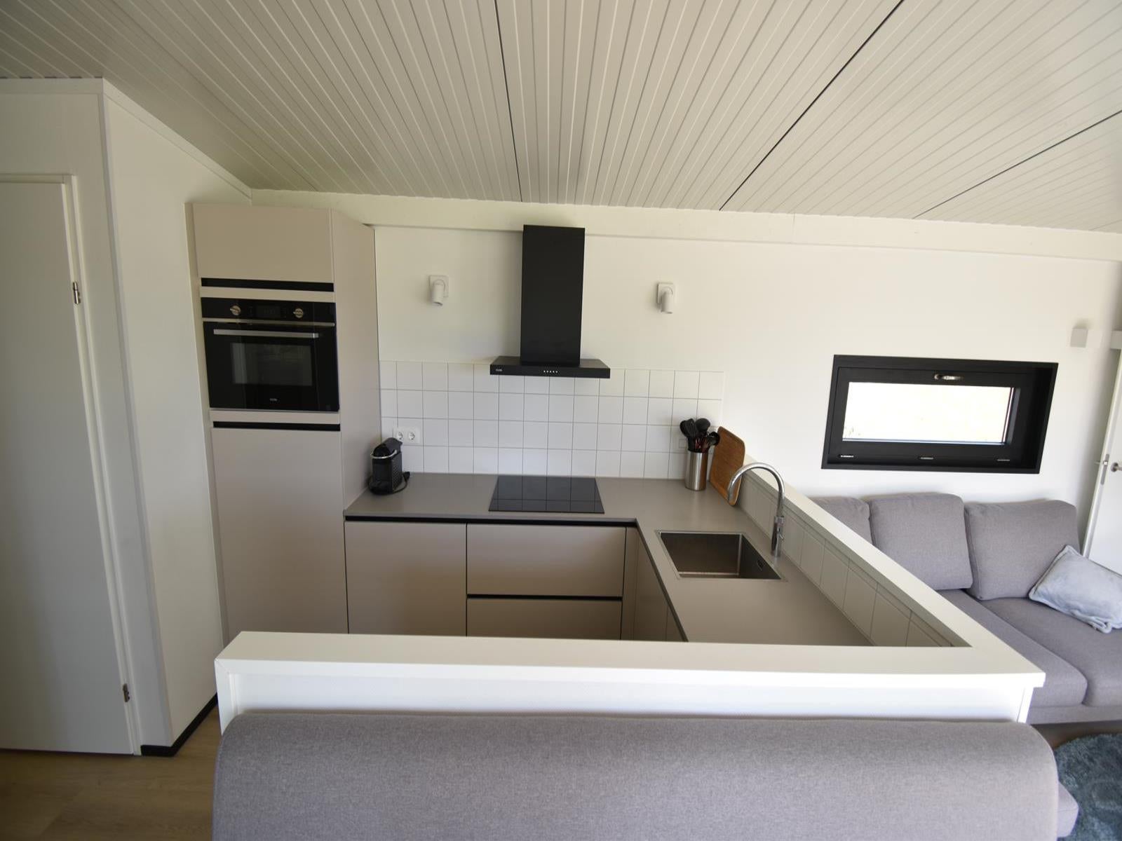 Vrijstaande woning te koop: Buitengronden 7-36, Zwartewaal