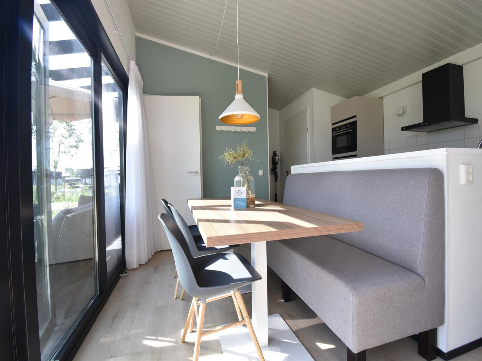 Vrijstaande woning te koop: Buitengronden 7-36, Zwartewaal