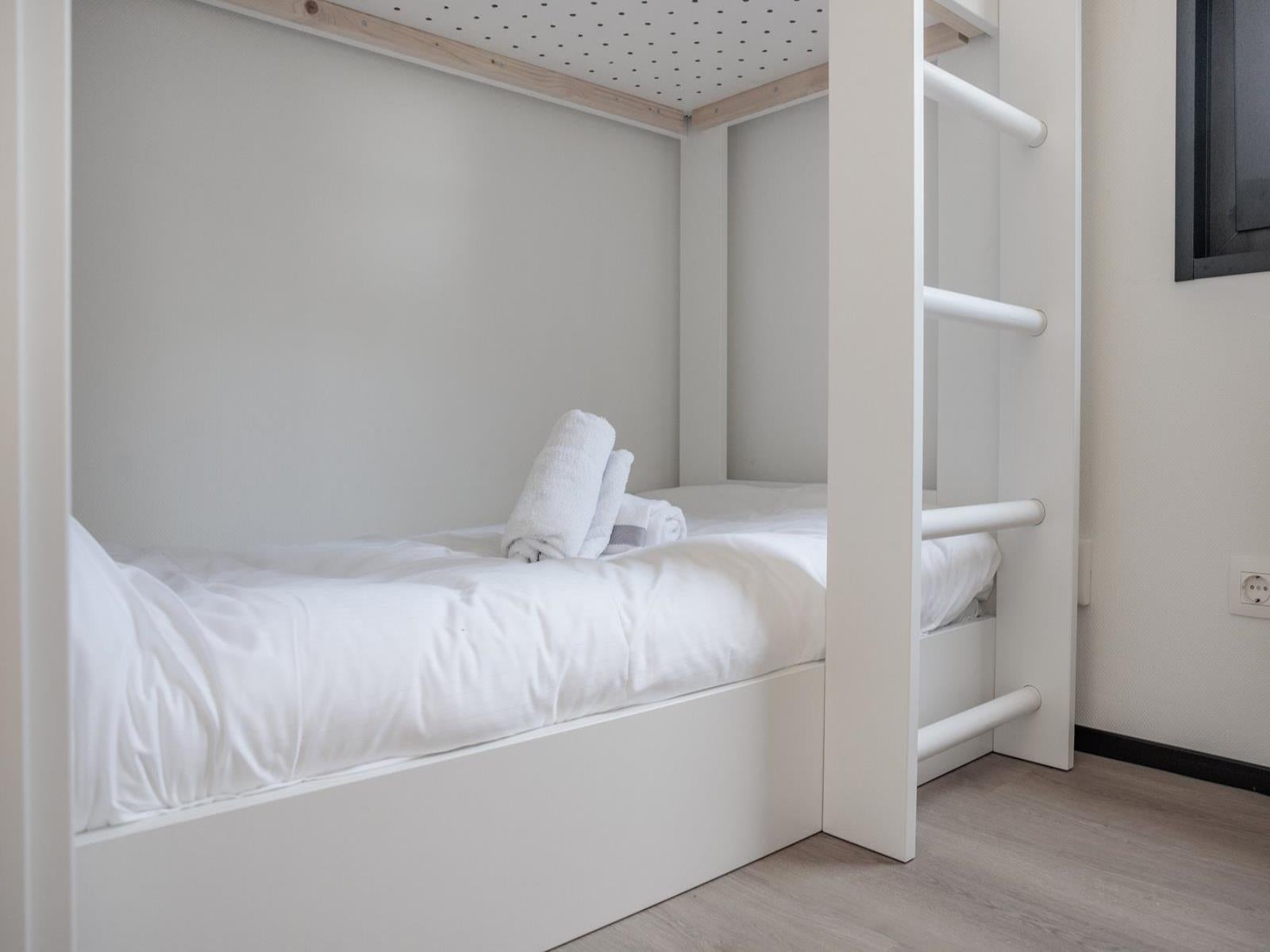 Vrijstaande woning te koop: Buitengronden 7-36, Zwartewaal