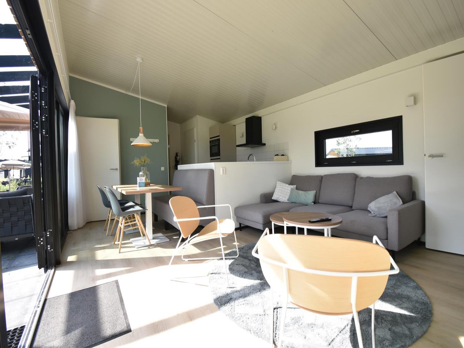 Vrijstaande woning te koop: Buitengronden 7-36, Zwartewaal