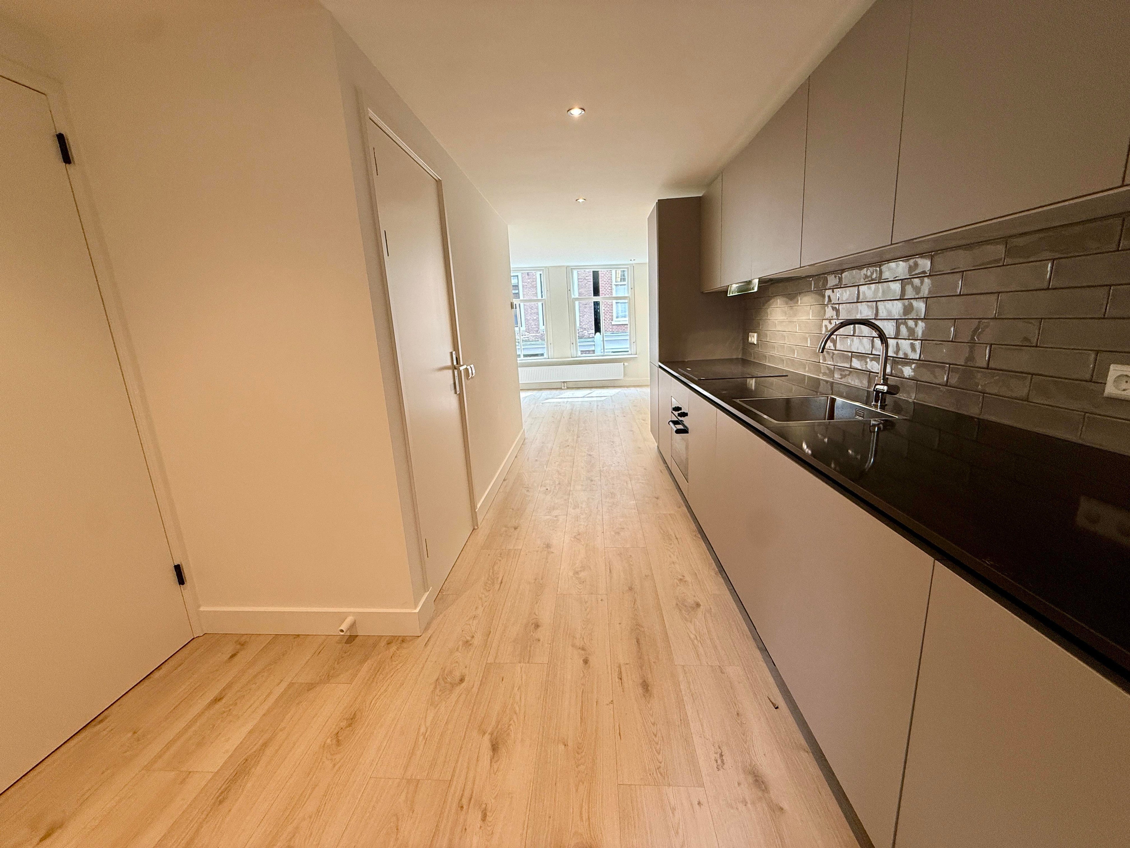 Woning te huur: Bloemstraat, Amsterdam