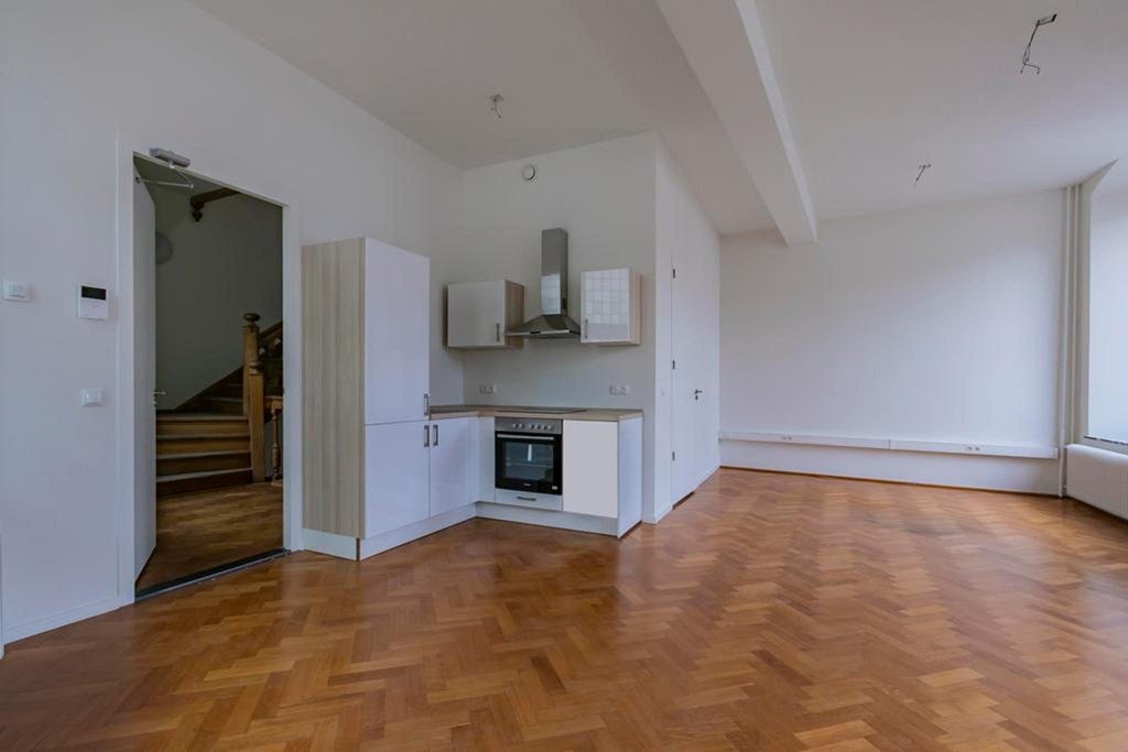 Studio te huur: Plakstraat 118, Sittard