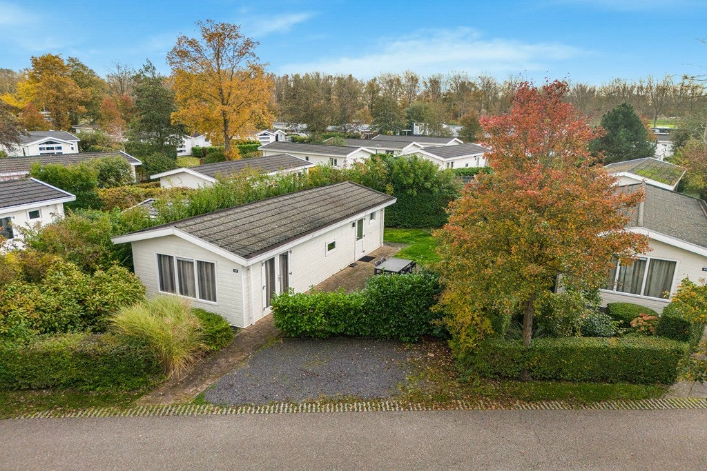 Huis Buitenhuizerweg 2 23 in Velsen-Zuid