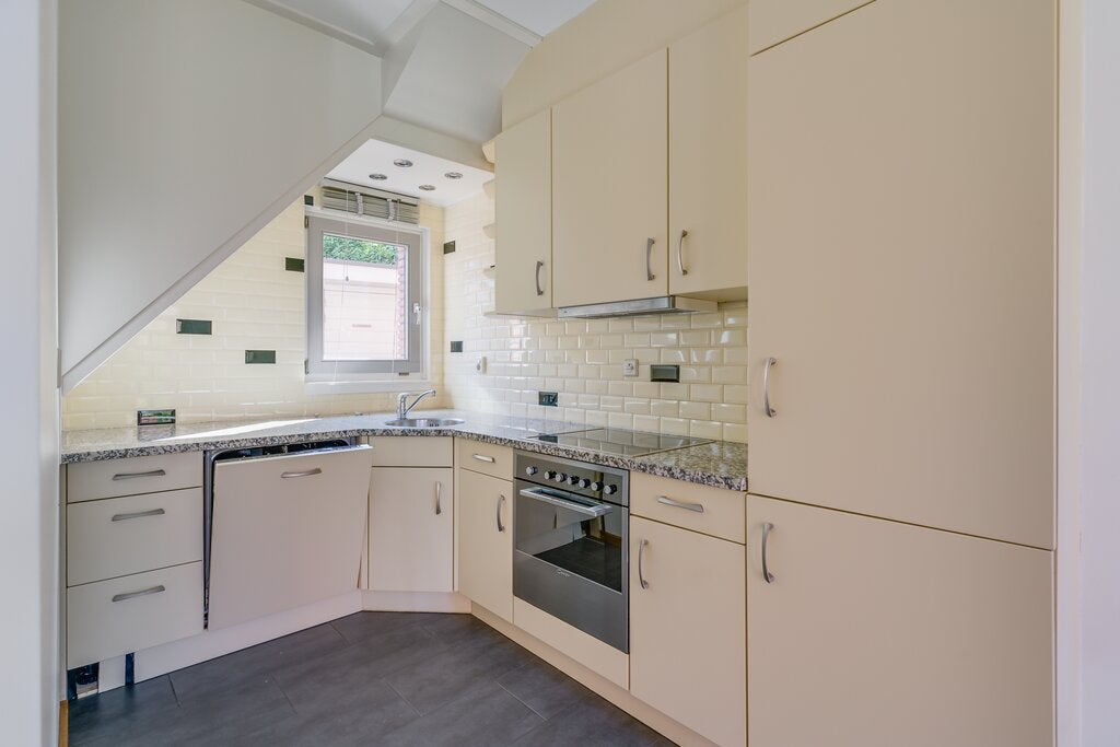 Tussenwoning te huur: Schaarsbeekstraat 5, Utrecht