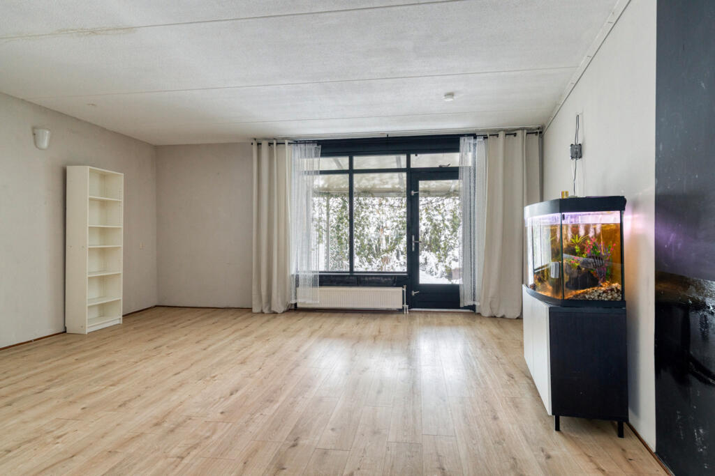 Tussenwoning te koop: Duke Ellingtonstraat 4, Almere