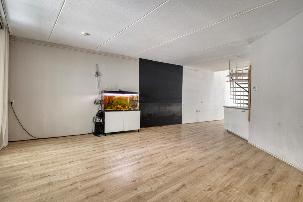 Tussenwoning te koop: Duke Ellingtonstraat 4, Almere