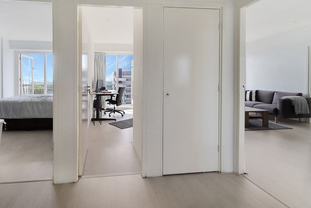 Appartement te huur: Burgemeester Hogguerstraat 737, Amsterdam
