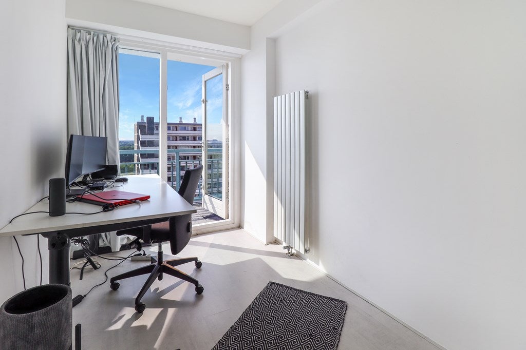 Appartement te huur: Burgemeester Hogguerstraat 737, Amsterdam
