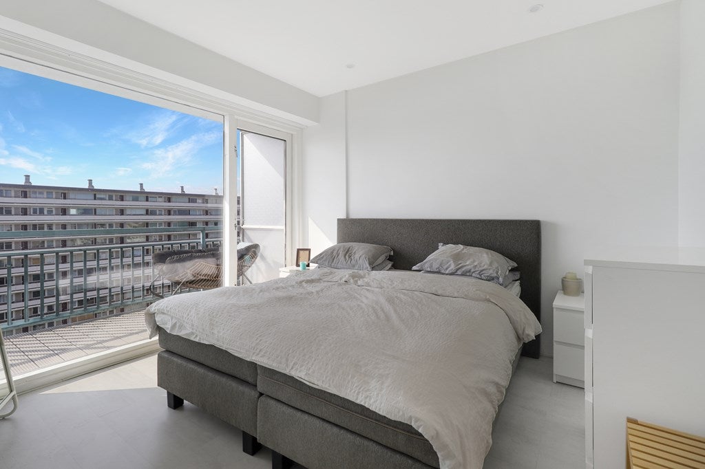 Appartement te huur: Burgemeester Hogguerstraat 737, Amsterdam