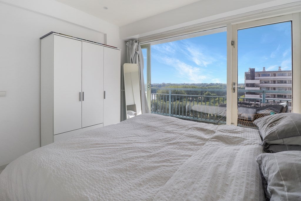 Appartement te huur: Burgemeester Hogguerstraat 737, Amsterdam