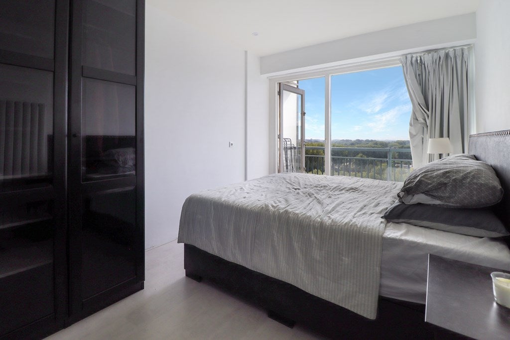 Appartement te huur: Burgemeester Hogguerstraat 737, Amsterdam