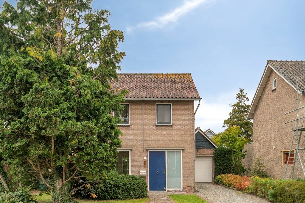 Vrijstaande woning te koop: Clausstraat 1, Hulst