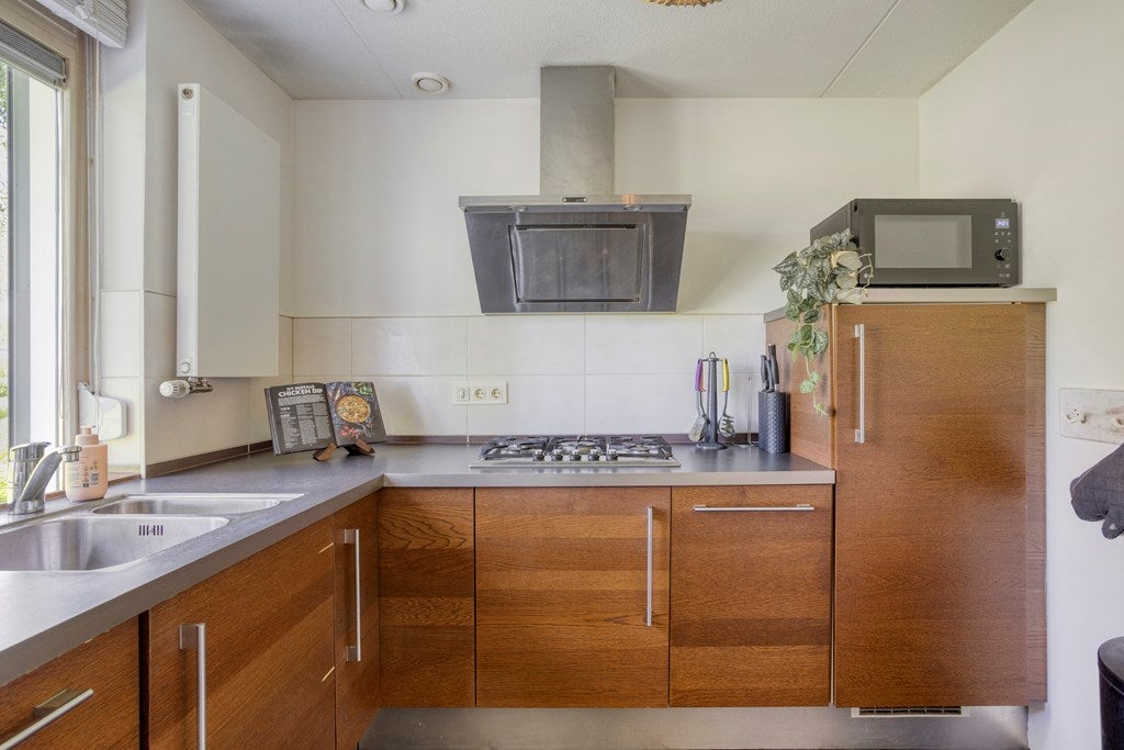 Tussenwoning te koop: Papyrussingel 48, Maastricht