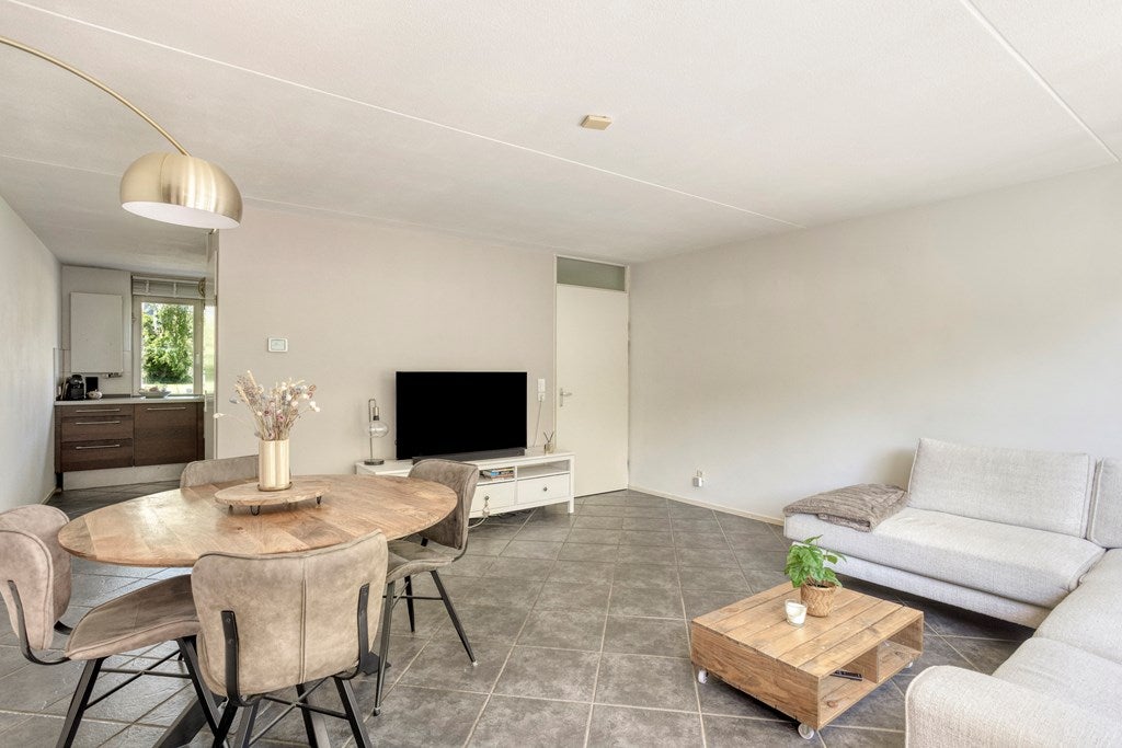 Tussenwoning te koop: Papyrussingel 48, Maastricht