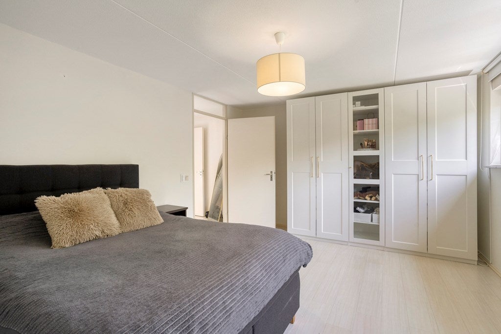 Tussenwoning te koop: Papyrussingel 48, Maastricht