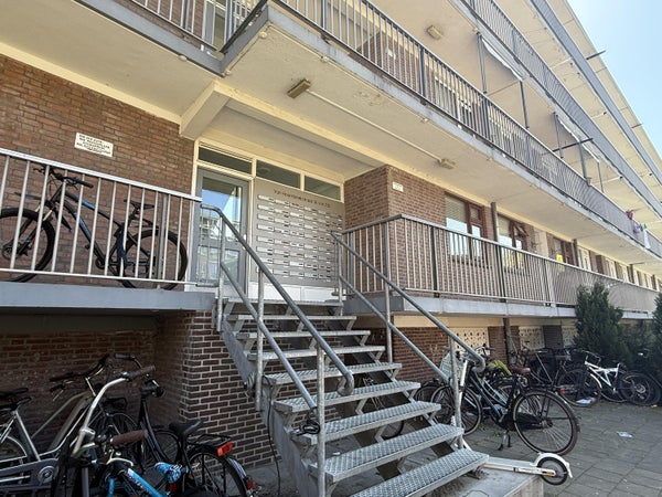 Appartement van Hoornbeekstraat 1 D in Vlaardingen