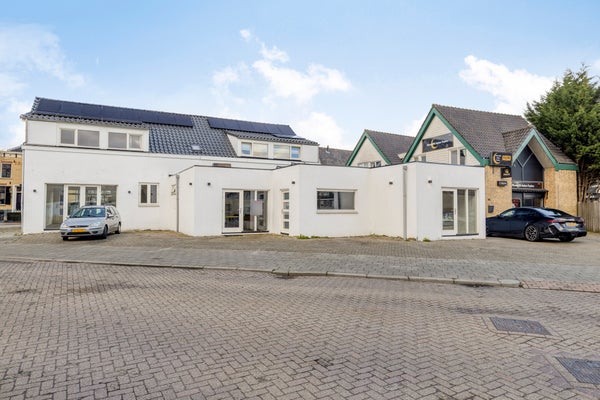 Dorpsstraat 62 A in Hendrik-Ido-Ambacht