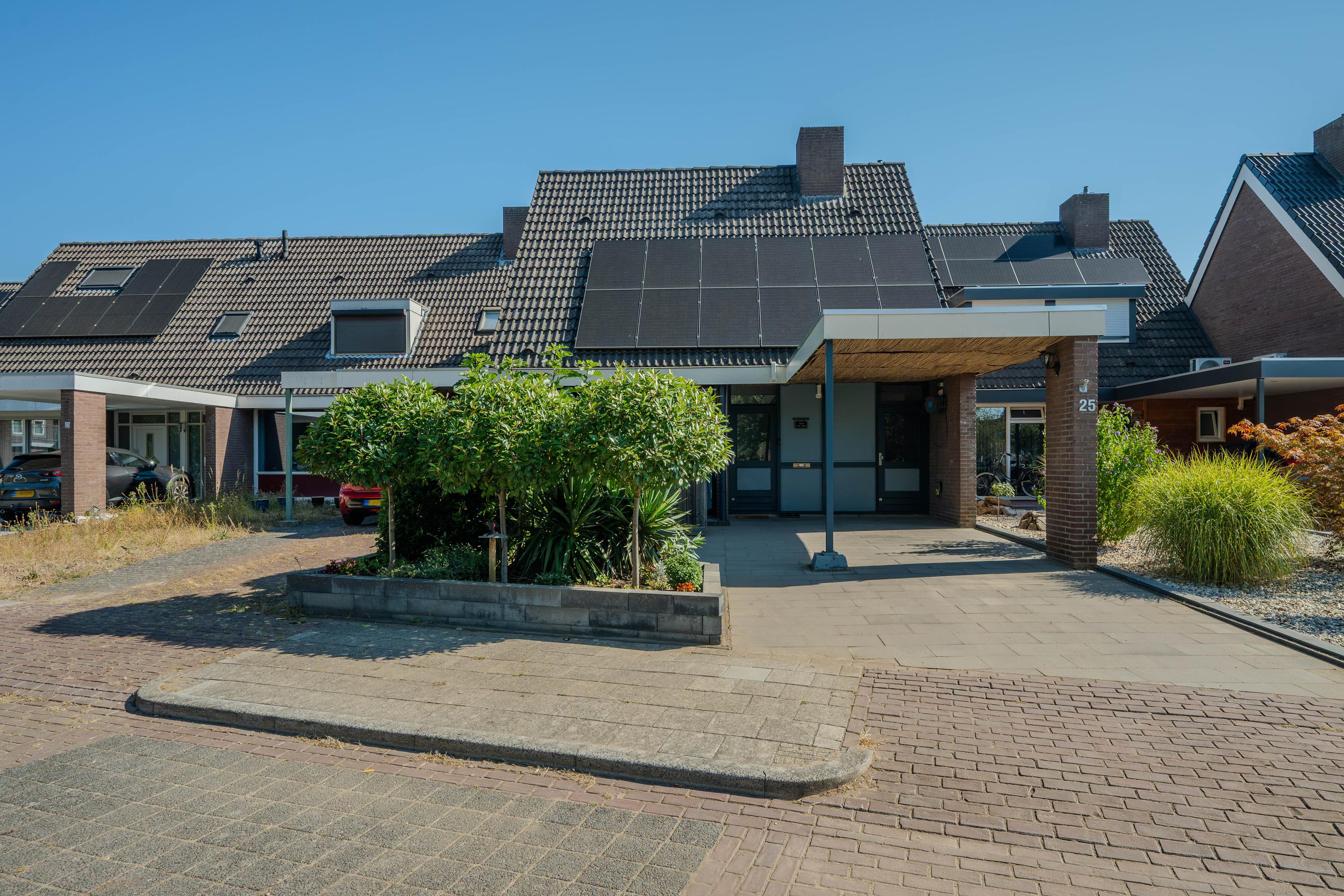 Huis Prins Bernhardlaan 25 in Belfeld