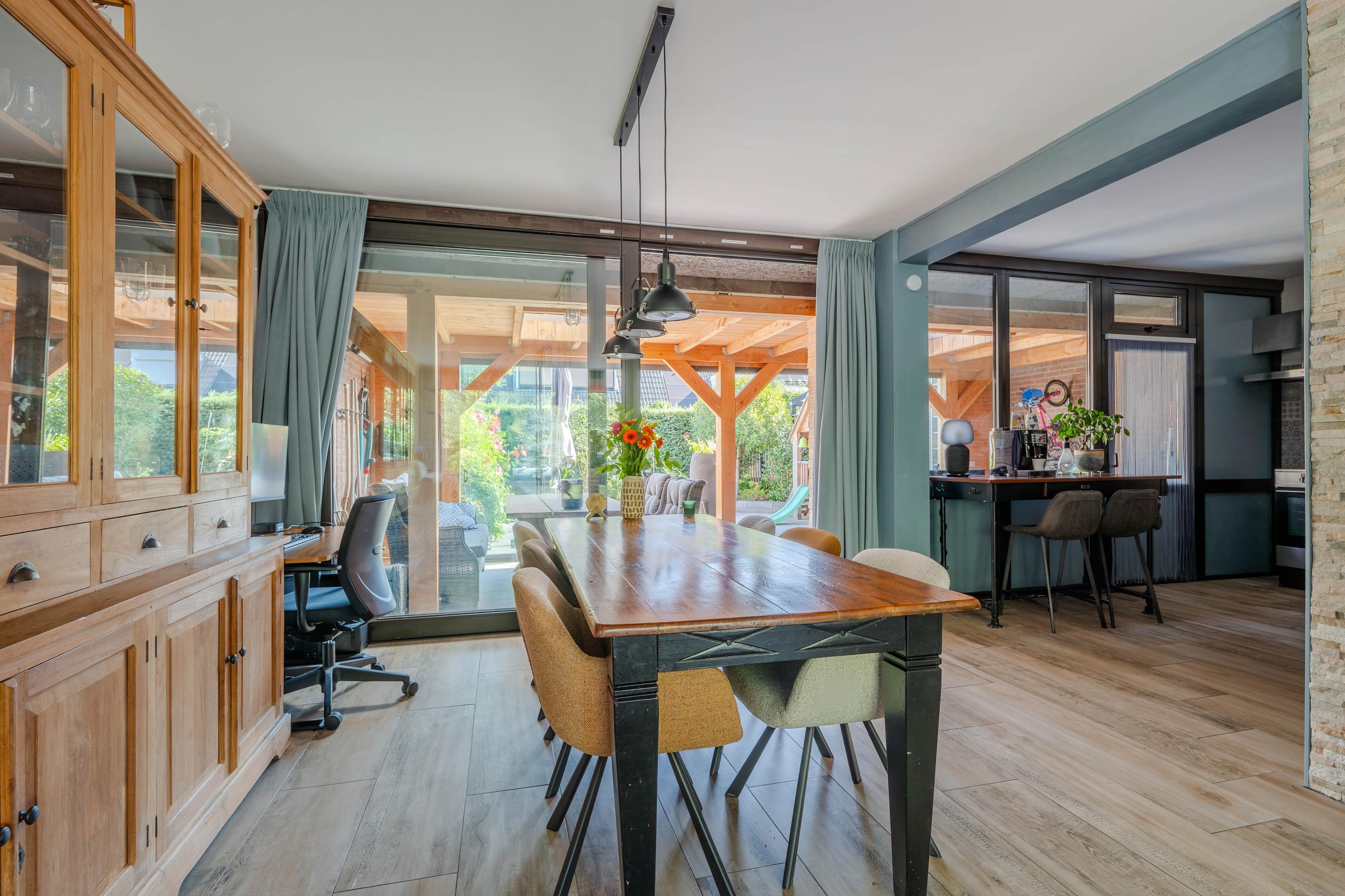 Tussenwoning te koop: Prins Bernhardlaan 25, Belfeld