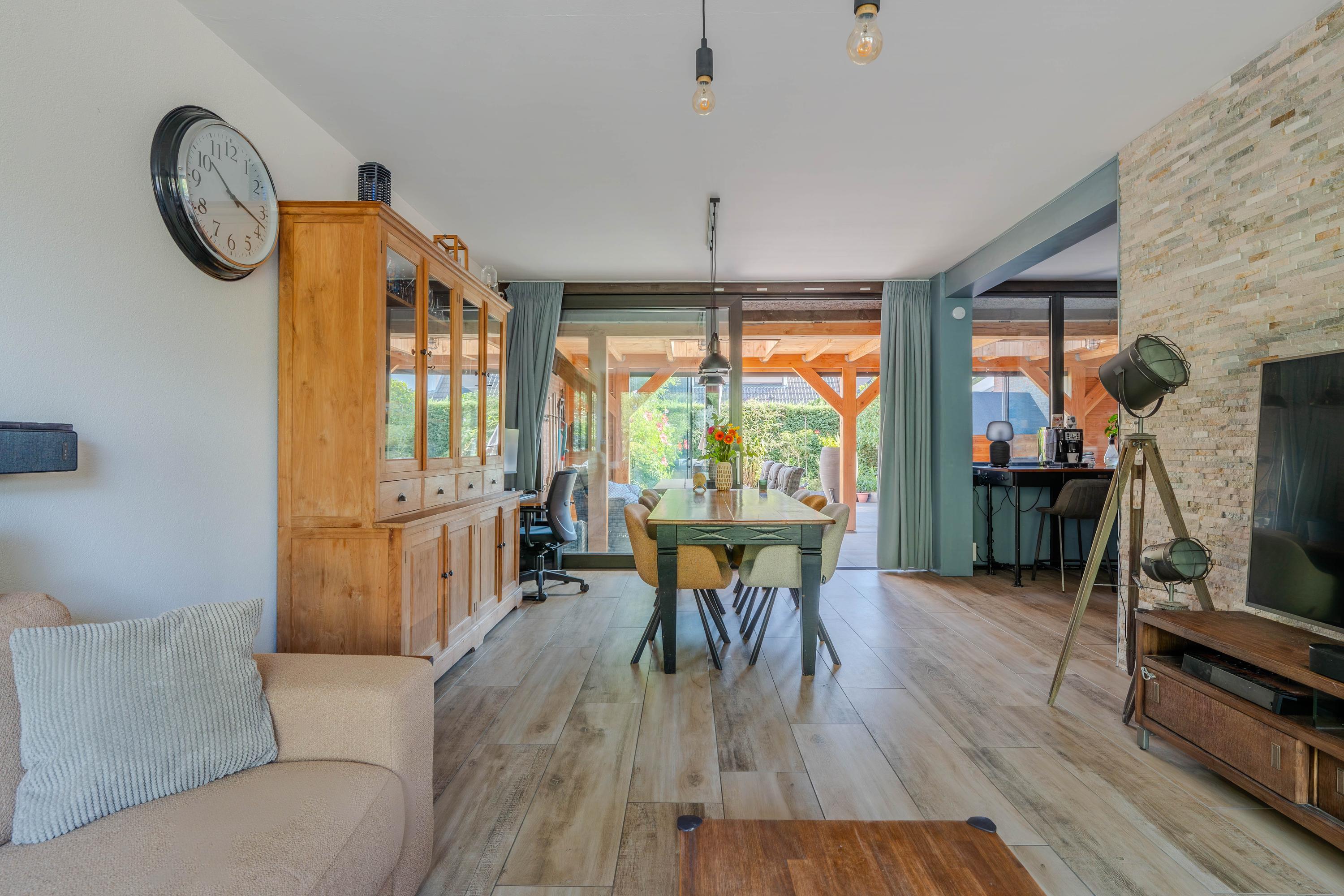 Tussenwoning te koop: Prins Bernhardlaan 25, Belfeld