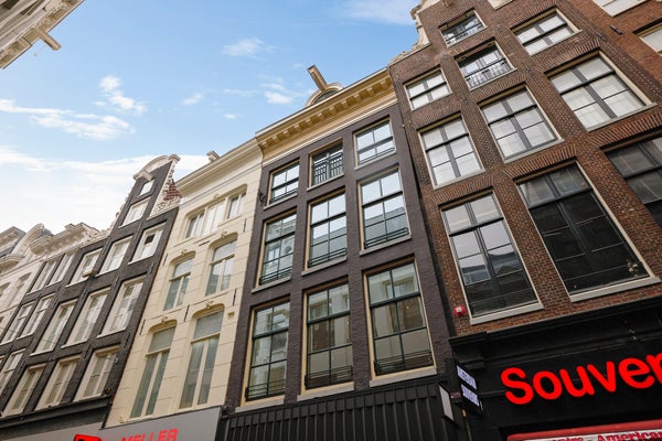 Flat Voetboogstraat in Amsterdam
