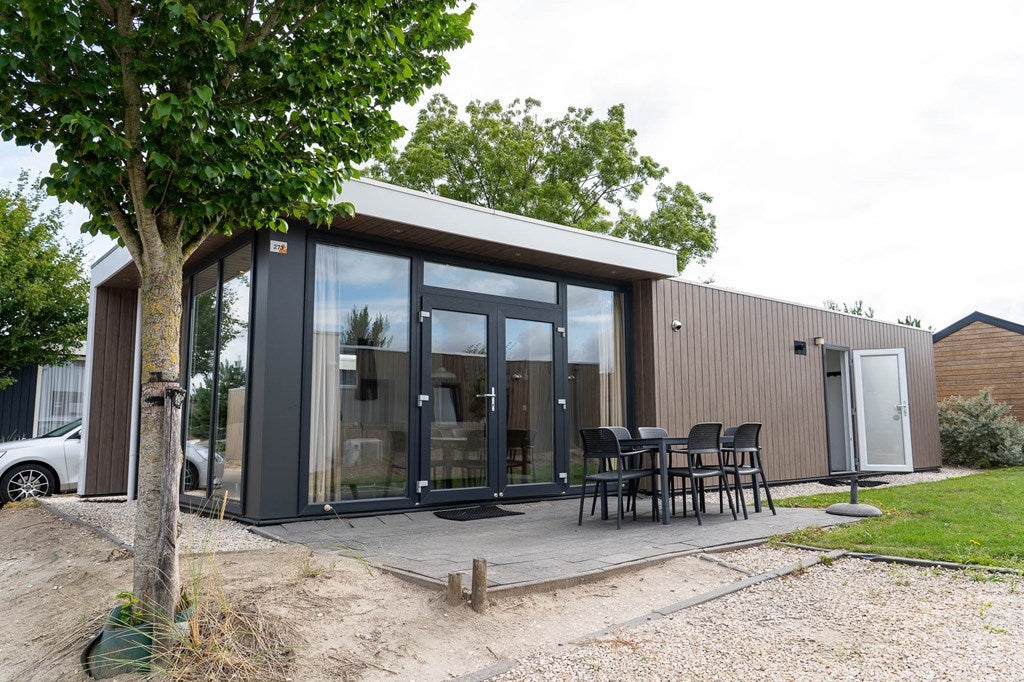 Huis Parkweg 2 V 329a in Hellevoetsluis