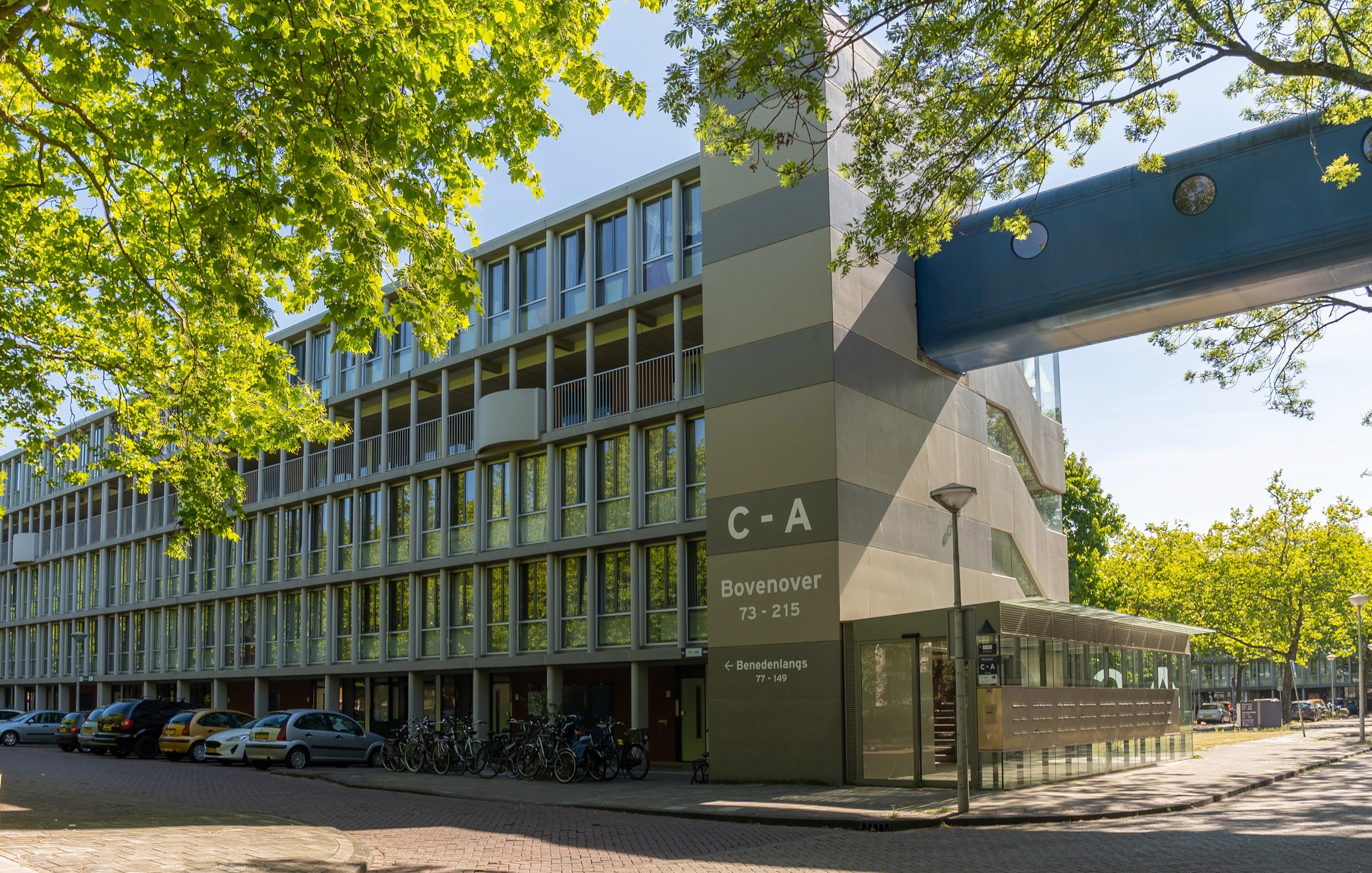 Flat Bovenover