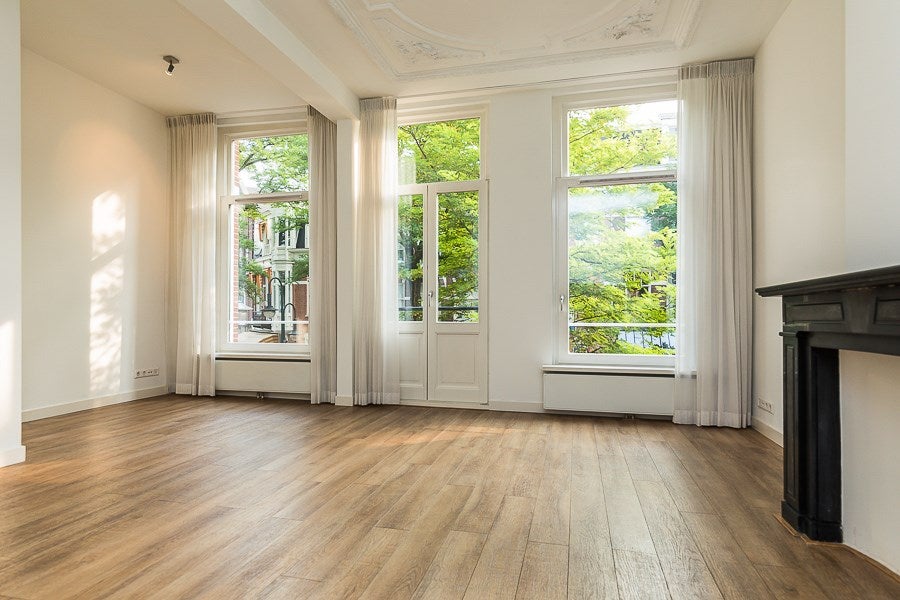 Flat Cornelis Schuytstraat 10 1