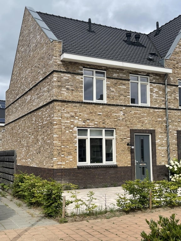 Woning in Hendrik-Ido-Ambacht - Aalscholver