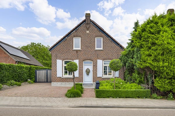 Huis te koop Schouwberg 5 in Roermond voor € 575.000