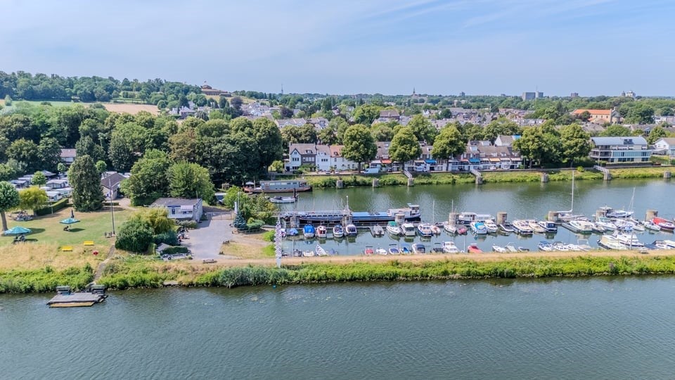 Hoekwoning te koop: Sint Pietersluisweg 56, Maastricht
