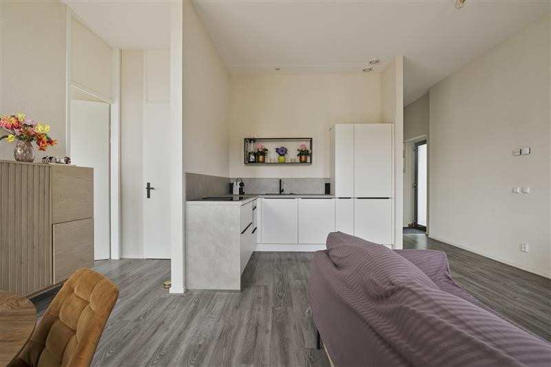 Appartement te koop: Oostenrijkstraat 14, Almere