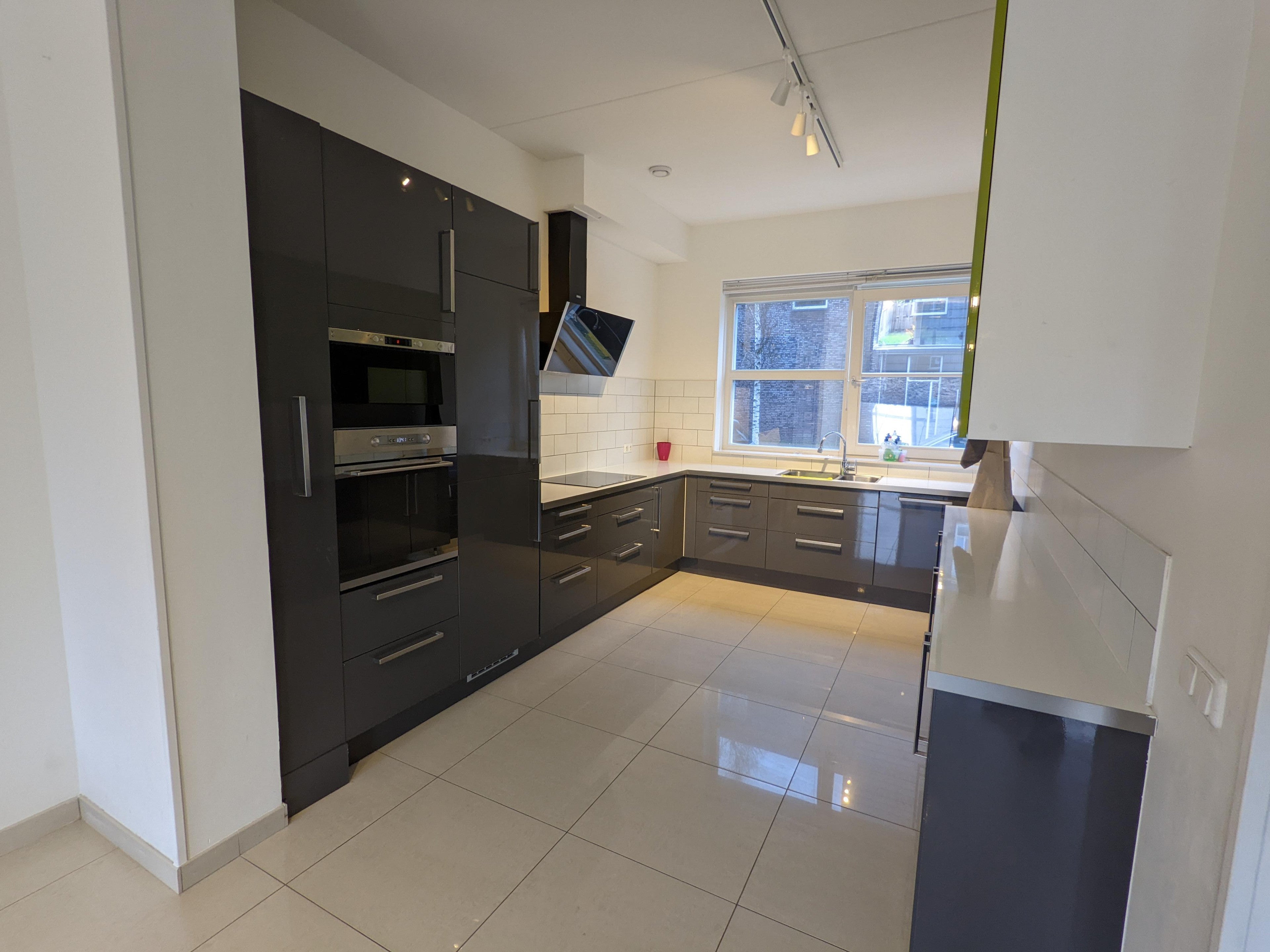 Tussenwoning te huur: Nederlandstraat 63, Almere
