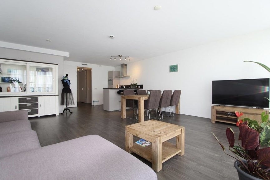 Woning te huur: Raadhuisplein, Hoofddorp