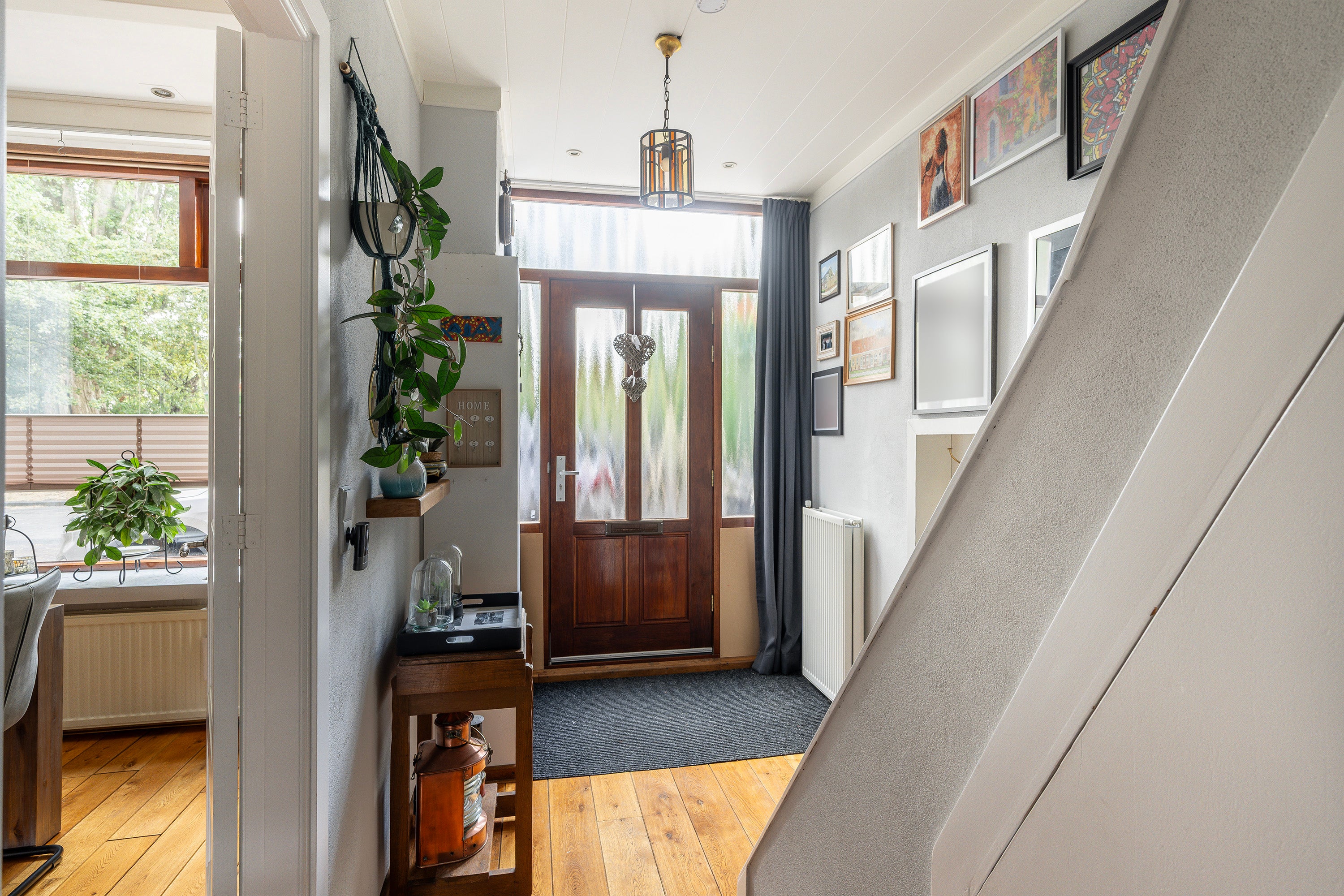 Tussenwoning te koop: Messchaertplein 6, Vlaardingen