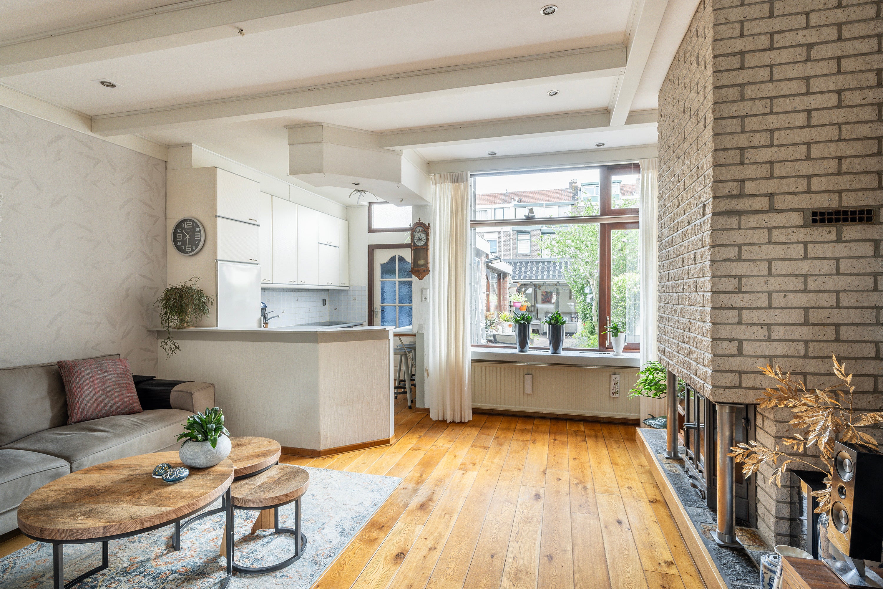 Tussenwoning te koop: Messchaertplein 6, Vlaardingen