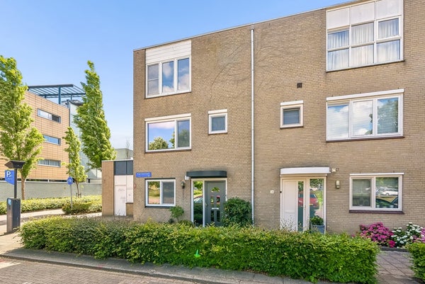Parijsstraat 1 in Almere