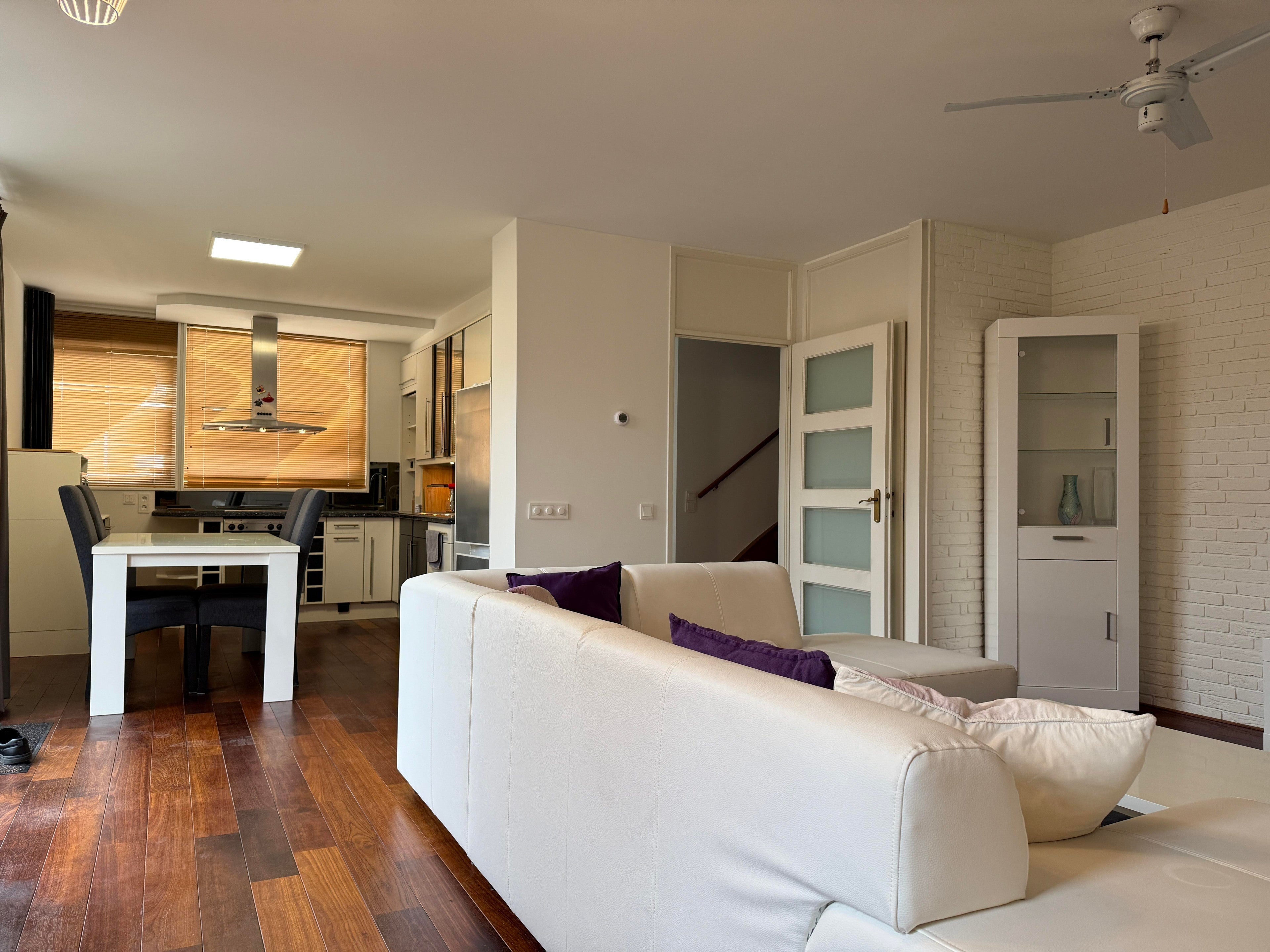 Woning te huur: Nijmegenweg, Almere