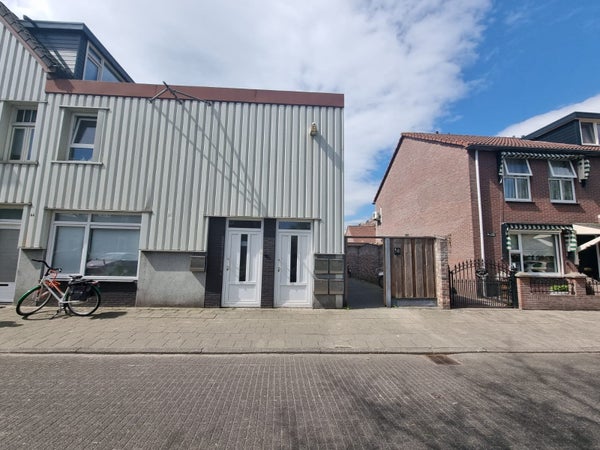 studios for rent on Atjehstraat