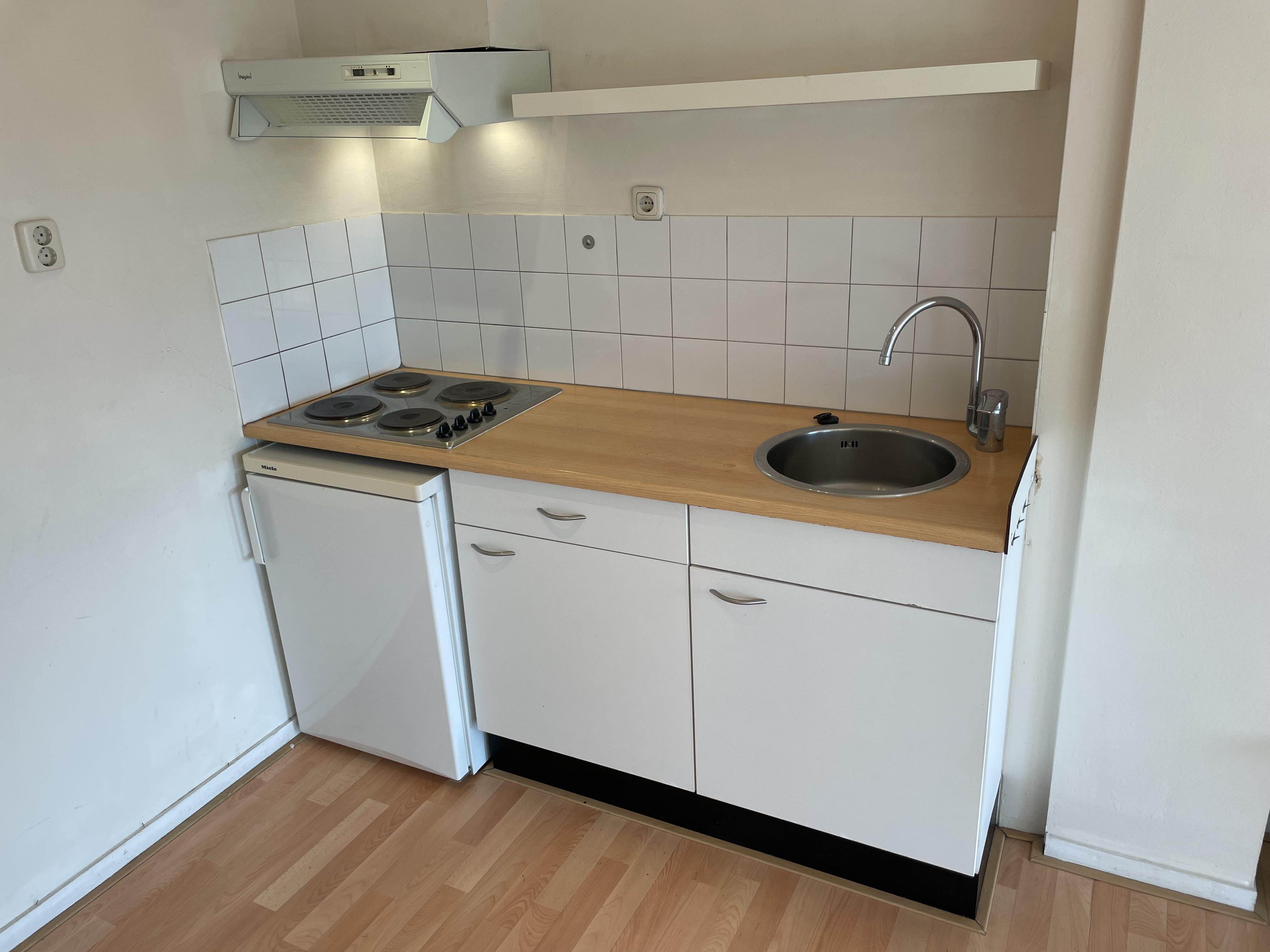 Studio te huur: Baron van Hövellstraat 75C-02, Maastricht