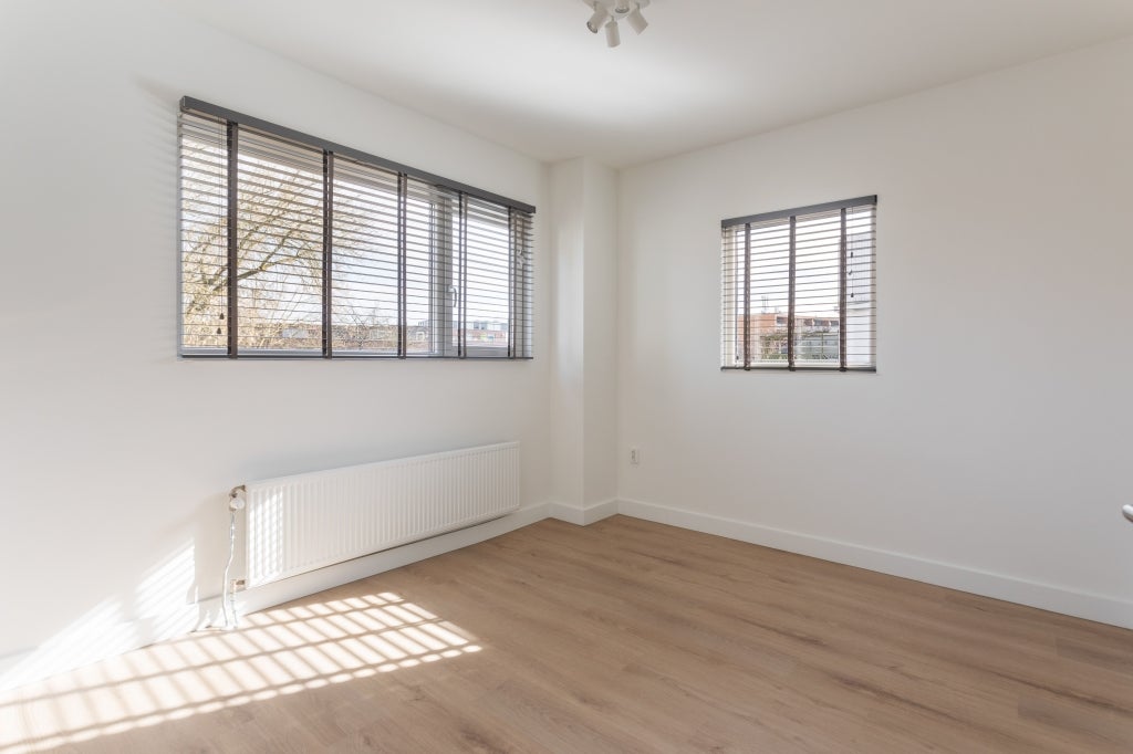 Woning te huur: Stationsstraat, Rijen
