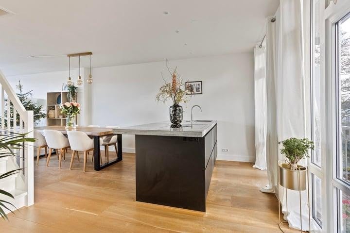 Appartement Postjeskade in Amsterdam