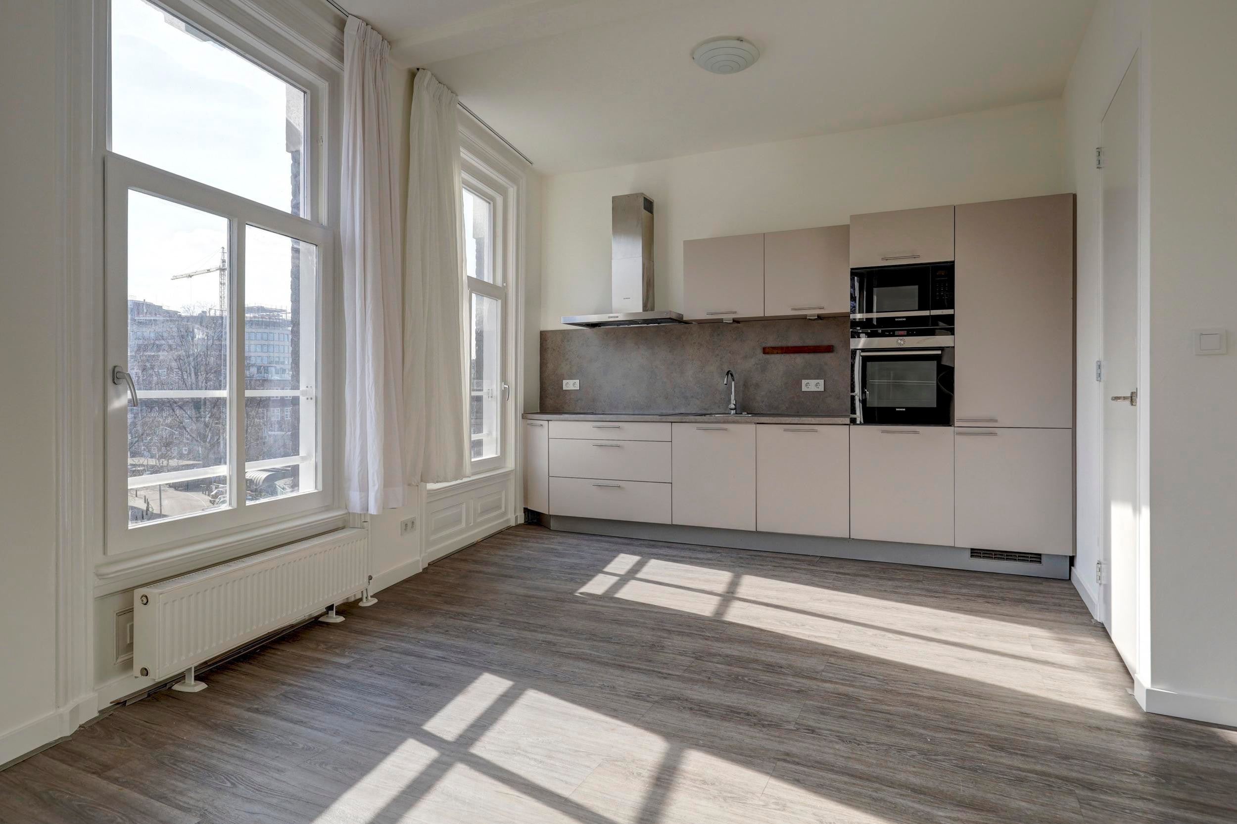 Appartement te koop: Leidsekade 72B, Amsterdam