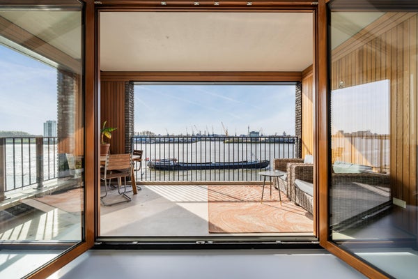 Loods Bali 25 in Rotterdam