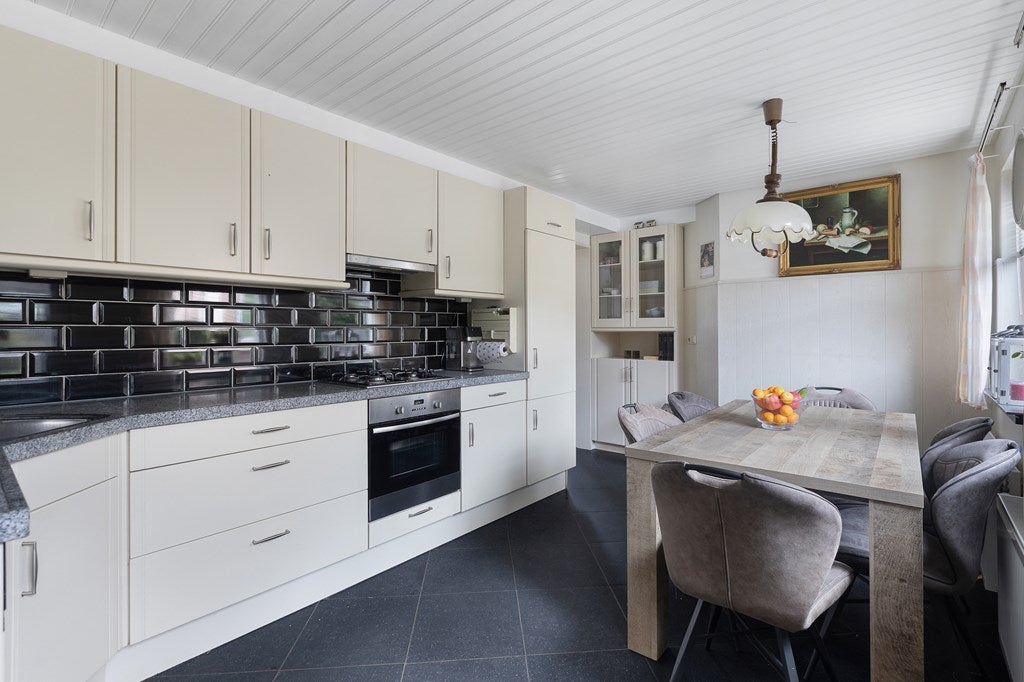 Vrijstaande woning te koop: Schras 26, Ederveen