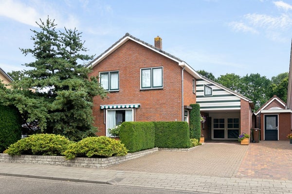 Huis Schras 26 in Ederveen