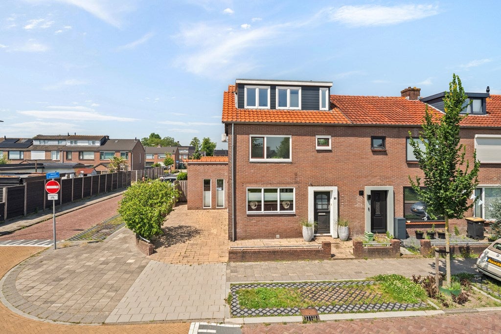 Huis Verlengde Oostsingel 51 in Bunschoten-Spakenburg